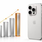 Podiel Apple na tržbách smartfónov s grafom a strieborným iPhonom 18 Pro