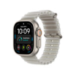 Apple Watch Ultra 4 v prírodnom titáne na bielom pozadí